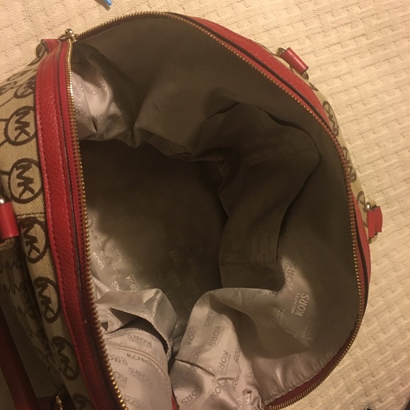 Michael Kors purse - Picture 3 of 3